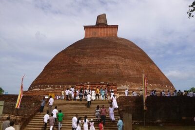 Sri Lanka Private Tour 8 days-Driver/vehicle/accommodation H/B - Price and what you’re really paying for