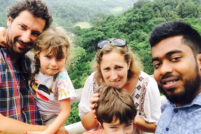 Sri Lanka sightseeing tours 11 Days with driver, vehicle and H/B accommodations - Day 7: Nuwara Eliya to Ella by Train (Nanuoya to Ella)