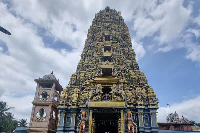 Ten Days Scenic Sri Lanka - Day 4: Kandy’s sacred stops and a Kandyan dance show at night