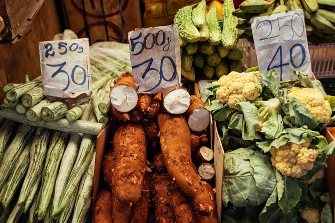 The 10 Tastings of Colombo With Locals: Private Street Food Tour - Old Town Hall fruit market: exotic sweetness with a practical purpose