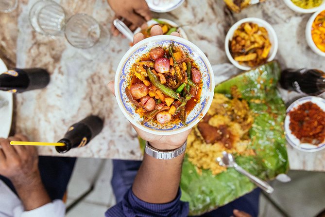 The 10 Tastings of Colombo With Locals: Private Street Food Tour - The Dutch Museum-area kick: king coconut to start strong