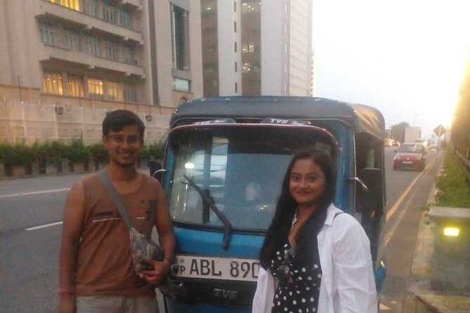 Tuk Tuk Private Tour Exploring Sri Lanka Capital of Colombo - Shopping stops: gems, tea, and state-run souvenirs