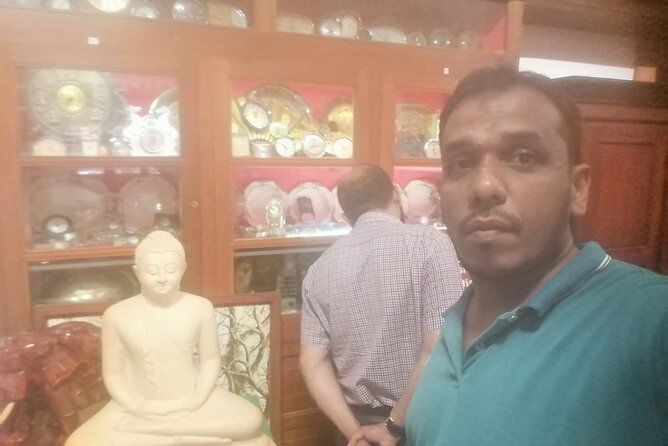 Tuk Tuk Safari Colombo Sri Lanka - Gem mine vs. temple time: how to decide if you’re price-sensitive