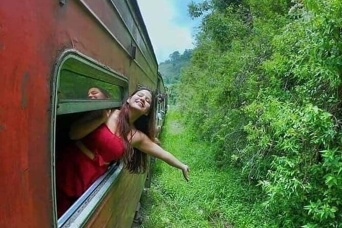 Wonderful Srilankan 14 Days Tours - Private car from Colombo airport: how it keeps the pace sane